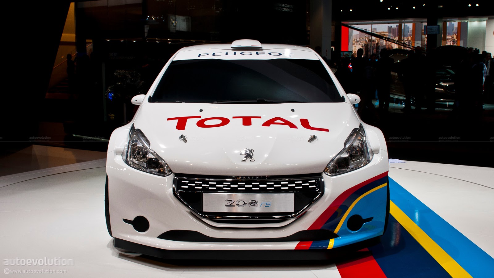 Peugeot 208 расход топлива